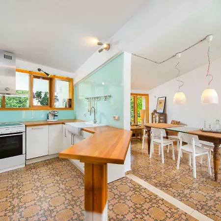Villa Ixia *